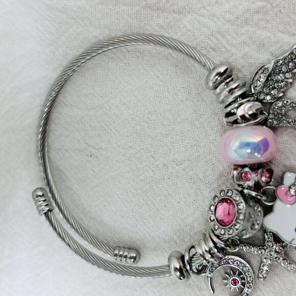 456 Pink Hello Kitty Bracelet cute - Picture 3 of 5